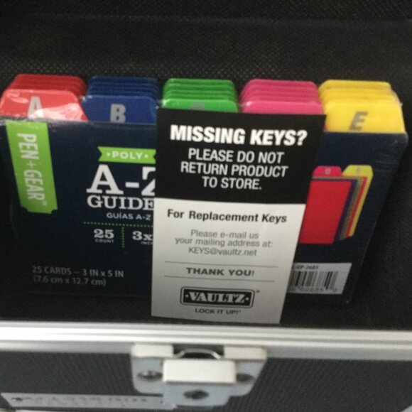 VAULTZ Lockbox with Key 3 x 5 Storage Box NEW - Picture 7 of 8